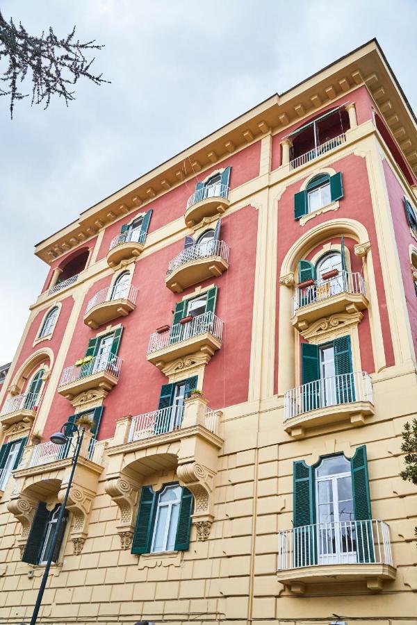 Klimt P.zza Amedeo Affittacamere Napoli